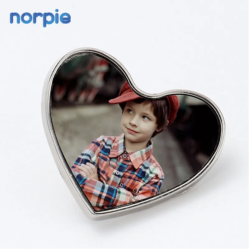 Wholesale Metal Souvenir Gift Sublimation Metal Badge Heart with Butterfly Pin Clothing Badges