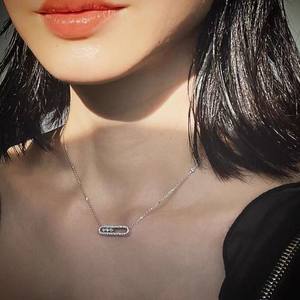 Collar Deslizante <span class=keywords><strong>de</strong></span> Alta Gama con Tres Diamantes <span class=keywords><strong>para</strong></span> <span class=keywords><strong>Mujer</strong></span>, Estilo Messi, <span class=keywords><strong>Cadena</strong></span> <span class=keywords><strong>de</strong></span> Clavícula Versátil, Colgante Fino - Product Image 1
