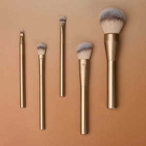 Juego de brochas de maquillaje sintéticas YRX de 13 piezas, brocha para colorete en crema, suave y densa, dorada, profesional, para creaciones de belleza. - Product Image 4