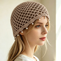 Vente en gros de chapeaux faits main en fil de perles et de paillettes tissées, bonnets tricotés personnalisés ajourés