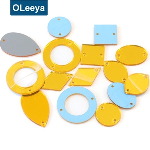 Prix d'usine Plus de 35 formes de perles plates à dos plat, strass en acrylique à coudre avec film protecteur en PVC pour robes de soirée - Product Image 4