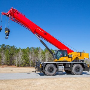 Grúa Todoterreno SRA1000A <span class=keywords><strong>de</strong></span> 100 Toneladas <span class=keywords><strong>para</strong></span> Elevación y Construcción <span class=keywords><strong>de</strong></span> Alta Resistencia, Utilizada <span class=keywords><strong>para</strong></span> Proyectos <span class=keywords><strong>de</strong></span> Infraestructura y Minería - Product Image 1