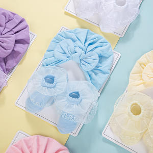 Ensemble pour nouveau-né 2 pièces en coton tricoté Chaussettes pour bébé fille avec dentelle à froufrous Turban Ensemble belle fleur nœud papillon pour bébé de 0 à 12 mois - Product Image 4