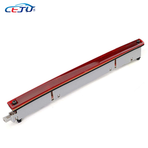 Troisième <span class=keywords><strong>feu</strong></span> de freinage arrière rouge pour <span class=keywords><strong>Audi</strong></span> <span class=keywords><strong>A6</strong></span> Avant <span class=keywords><strong>Allroad</strong></span> Quattro Wagon 1998-2005 - Product Image 4