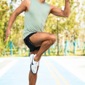 Camiseta Deportiva Personalizada Premium con Logotipo, Chaleco Reflectante para Maratón y Running para Hombre - Product Image 6