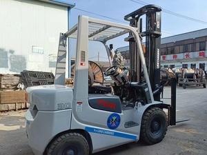 TCM 3TON 4.5m Chariot élévateur diesel 99% Nouveau 100% Prêt à l'emploi Original Importé Excellent 100% Outils de levage pour moteur diesel garantis - Product Image 3