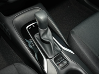 Toyota Corolla berline 1.2T/1.5L essence à traction avant et conduite à gauche, modèles 2019, 2020, 2021, 2022, en stock important