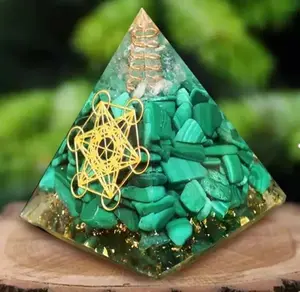 Pirâmide cristal de pirâmide 10cm, feito à mão, grande orgonita, simbolímias, conversor de energia de pirâmide cristal de sorte, riqueza e proesperidade, decoração de resina