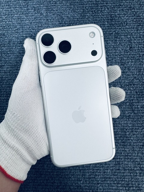 Wholesale Second Hand Used Grade A+ Original US Version LL/A Unlocked Smartphones Used Mobile Phone iPhone 17 Pro Max 256G