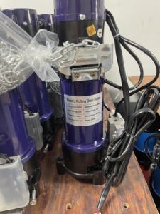 Moteur de porte à enroulement électrique AC600kg-1P pour porte à enroulement extérieure, avec télécommande - Product Image 1