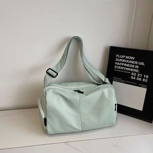 Wholesale Custom <b>Large</b> Capacity Travel Fitness <b>Bag</b> Worker Office Commute <b>Crossbody</b> <b>Bag</b> Women Sports Gym Duffle <b>Bag</b> for Outdoor - Product Image 4