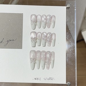 <span class=keywords><strong>Uñas</strong></span> <span class=keywords><strong>postizas</strong></span> <span class=keywords><strong>de</strong></span> diseño personalizado <span class=keywords><strong>con</strong></span> mango largo, diamantes artificiales <span class=keywords><strong>de</strong></span> base plana y <span class=keywords><strong>piedras</strong></span> artificiales <span class=keywords><strong>de</strong></span> cobertura completa. - Product Image 5