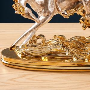 Modern yaşam boyutu reçine altın at heykel koşu at ev sanat dekorasyon heykeli - Product Image 6