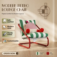 Fauteuil inclinable moderne capitonné éco-responsable pour décoration de Noël, avec cadre en métal rouge et tissu rayé, idéal pour chambre et salon