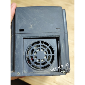 1PC Inverseur de fréquence d'occasion CHF100A-2R2G-4 380V 2.2KW - Product Image 2
