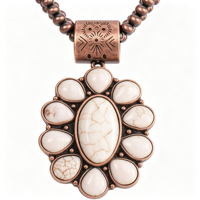 Parure de bijoux bohème western turquoise pour femme, collier double rangs perlé, pendentif grappe de fleurs, boucles d'oreilles pendantes, cadeau cowgirl