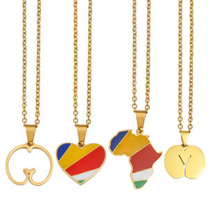 Collar con Colgante de Bandera de Seychelles Africana con Diseño de Coco de Mer y Corazón, Joyería # 565062 - Product Image 1