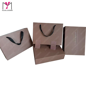 Caja de Cartón Kraft para Pelucas MUYANG, Rectangular, Autoarmable, con Asa, Impresión UV, Logotipo Personalizado, Empaque Comercial - Product Image 4