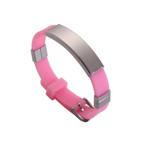 <span class=keywords><strong>Bracelet</strong></span> enfant personnalisé <span class=keywords><strong>Bracelet</strong></span> en silicone souple <span class=keywords><strong>de</strong></span> mode avec SOS Nom d'urgence et <span class=keywords><strong>numéro</strong></span> <span class=keywords><strong>de</strong></span> <span class=keywords><strong>téléphone</strong></span> Bijoux en acier inoxydable - Product Image 4