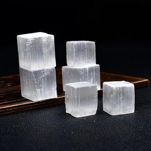 Cubo de Cuarzo Transparente, Cuadrado, Pulido, Metafísico y de la Nueva Era, al por Mayor para Decoración - Product Image 4