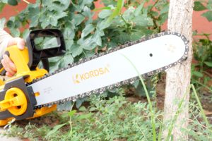 Vente en gros <span class=keywords><strong>de</strong></span> barres <span class=keywords><strong>de</strong></span> guidage <span class=keywords><strong>de</strong></span> tronçonneuse galvanisées à chaud <span class=keywords><strong>de</strong></span> haute qualité pas <span class=keywords><strong>de</strong></span> 3/8 14 pouces <span class=keywords><strong>50</strong></span> sections 050 pièces <span class=keywords><strong>de</strong></span> rechange pour scie à chaîne à plaque <span class=keywords><strong>de</strong></span> guidage - Product Image 5