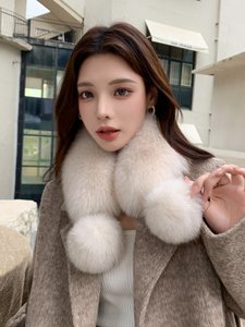 Écharpe en fourrure véritable blanche <span class=keywords><strong>Fox</strong></span> Feather Light, élégante et confortable, pour les soirées au théâtre, pour femmes - Product Image 5