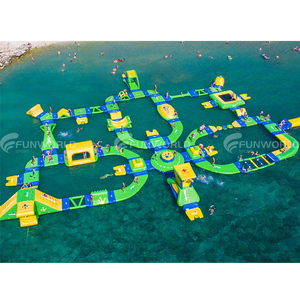 Juegos inflables <span class=keywords><strong>de</strong></span> PVC en el agua Flotadores inflables para lagos Juegos <span class=keywords><strong>de</strong></span> deportes acuáticos portátiles Obstáculos <span class=keywords><strong>de</strong></span> agua - Product Image 6