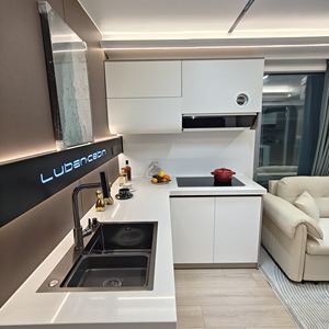 <span class=keywords><strong>Maison</strong></span> Capsule à Vendre : Espace Moderne, Structure en Acier Préfabriquée, <span class=keywords><strong>Maison</strong></span> Ronde pour Location Vacances et Vie en Station Balnéaire, Alimentation Solaire - Product Image 6