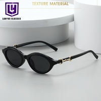 Lunettes de soleil de luxe pour hommes, style rétro ovale œil de chat, avec détails métalliques, pour la conduite en extérieur, par un designer de mode