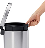Poubelle à pédale en acier inoxydable de 30 L pour la maison, avec seau intérieur en plastique pour le bureau