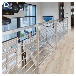 <span class=keywords><strong>Barrière</strong></span> <span class=keywords><strong>de</strong></span> <span class=keywords><strong>protection</strong></span> Prima Light Luxury en acier inoxydable massif pour balcon et <span class=keywords><strong>escalier</strong></span>, avec barres rondes - Product Image 3