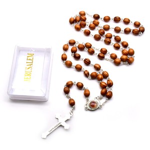 Rosario in Legno a Tema Gerusalemme con Croce e Medaglione Argentati, Stile Religioso, Presentato in Confezione Regalo - Product Image 2