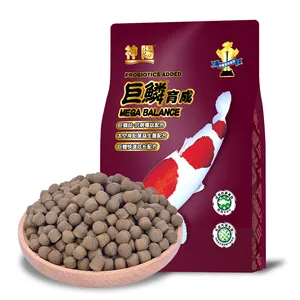 Vente en gros d'équilibre protéique Nutrition croissance rapide Jumbo corps forme amélioration de la couleur Koi poisson nourriture 1kg Bits poisson complet Fo