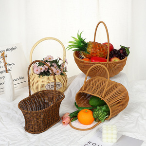 Panier à main en rotin synthétique tressé à la main, série Idyllic, durable et lavable, idéal pour pique-nique et fleurs - Grande Vente - Product Image 5