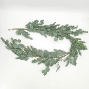Guirlande de feuilles d'eucalyptus et de cèdre artificielles en rotin, nouvelle décoration suspendue - Product Image 1