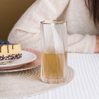 Nouvelle conception, verre à boisson simple et moderne, verre à cocktail, verre à eau rayé cyclonique transparent pour la maison avec bord doré