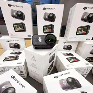 DJI <span class=keywords><strong>Osmo</strong></span> Nano <span class=keywords><strong>4K</strong></span>/60fps, 143° de Campo de Visión Amplio, Rendimiento de Color D-log M de 10 bits, Diseño Magnético Ligero de Doble Cara, Resistente al Agua, 64G - Product Image 1