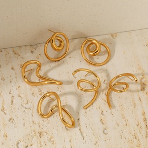 Pendientes de acero inoxidable chapados en oro con diseño geométrico irregular para mujer, joyería de moda. - Product Image 3