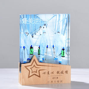 بيع بالجملة جائزة مسابقة الكأس الإبداعية الكلاسيكية قاعدة خشبية محفورة مخصصة شخصية الكريستال الزجاج الجوائز - Product Image 6