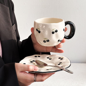 Tazas de Cerámica con Diseño de Flores y Corazones, Lindas y Hechas a Mano, para Agua, Leche, Jugo, Café, con Platillo, para el Té de la Tarde - Product Image 6