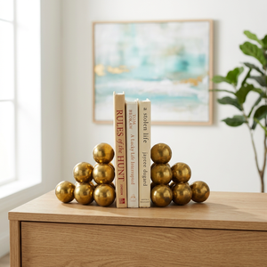 Juego de 2 sujetalibros metálicos con acabado dorado en forma de bola AK Brass, sujetalibros decorativos personalizados para habitación, biblioteca y decoración de estanterías - Product Image 2