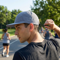 Casquette de sport 5 panneaux à visière plate découpée au laser, séchage rapide, logo personnalisé, respirante, imperméable, avec cordon élastique, pour adulte