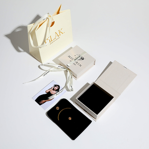 Bolsa de Compras de Papel de Arte con Impresión Colorida y Logotipo Personalizado, Bolsa de Regalo Plegable para Ropa, Joyería y Embalaje - Product Image 6