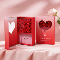 Cadeau romantique pour la Saint-Valentin, boîte-cadeau en forme de cœur avec rose éternelle rouge JINAO, avec couvercle rabattable, porte-bijoux pour colliers et bagues de maman