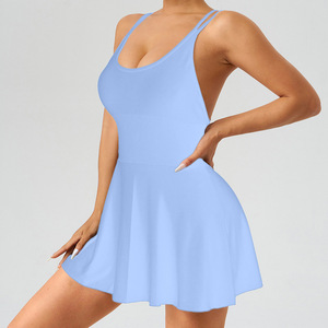 Robe de sport de tennis pour femmes, douce, extensible, à séchage rapide, confortable, sans couture, avec short intégré - Product Image 6