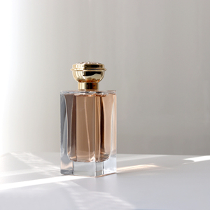 Chai nước hoa thủy tinh vuông cao cấp 100ml sang trọng độc đáo với nắp vàng và vòi xịt lâu dài - Product Image 1