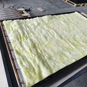 <span class=keywords><strong>Eau</strong></span> <span class=keywords><strong>chaude</strong></span> solaire thermique photovoltaïque hybride personnalisée 580W panneau de production d'énergie capteurs solaires tuyau en cuivre - Product Image 3