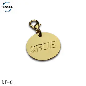 사용자 정의 새겨진 편지 라운드 태그 금속 개 목걸이 액세서리 골드 컬러 금속 매력 걸쇠 키 체인