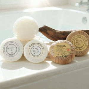 Gel douche et savon de forme originale personnalisés pour hôtel 5 étoiles de luxe, emballage éco-responsable - Product Image 4