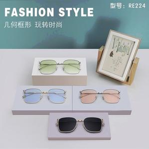 Las nuevas gafas de sol de moda son súper ligeras polarizadas HD Clam gafas sin marco Driving Fishing protegen contra los rayos ultravioleta - Product Image 3